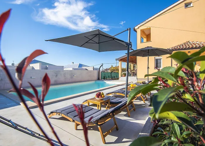 Villa Mit Privatem Pool, Spielplatz, Wlan, Klima, Bbq